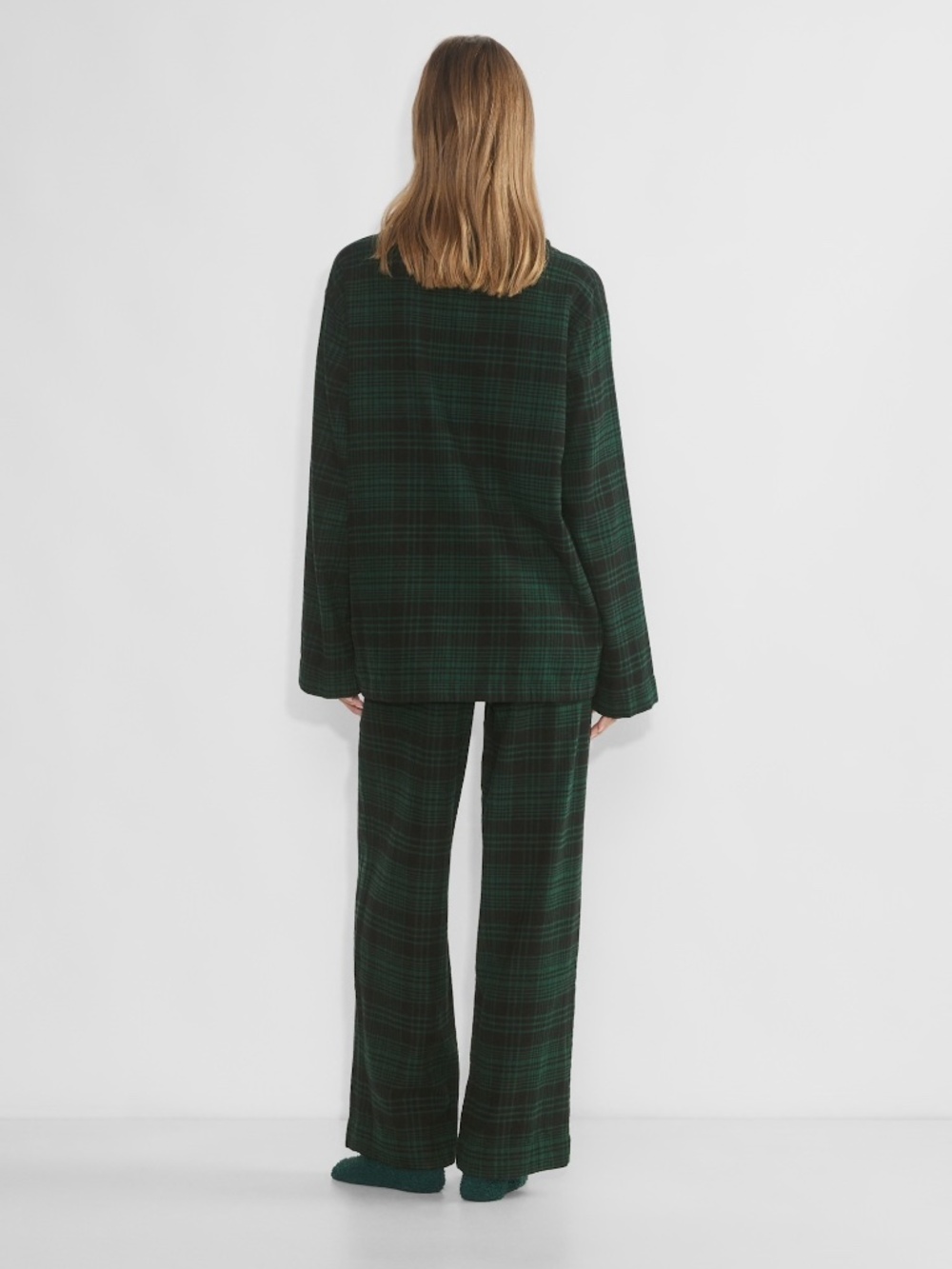 Aritzia Snooze Pajama Set — Black & Green Plaid | 2XS - Picture 5 of 6